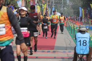 BIB: 
                            <button type="button" onclick="openModal(8248087)" class="btn btn-primary btn-sm float-right btn-popup" data-toggle="modal" data-target=".modal-high-quality">
                        <i class="fas fa-shopping-cart"></i> Add to Cart
                    </button>
                                            <button type="button" onclick="isThisMe(8248087, true)" class="btn btn-success btn-sm float-right btn-popup btn-isme hidden" data-toggle="tooltip" data-placement="bottom" title="นี่คือรูปของคุณใช่ไหม คลิกที่นี่เพื่อเอาเข้าอัลบั้ม">
                        <i class="fas fa-plus"></i> Add to album
                    </button>
                    <button type="button" onclick="isThisMe(8248087, false)" class="btn btn-warning btn-sm float-right btn-popup btn-isnotme hidden">
                        <i class="fas fa-ban"></i> Remove from album
                    </button>